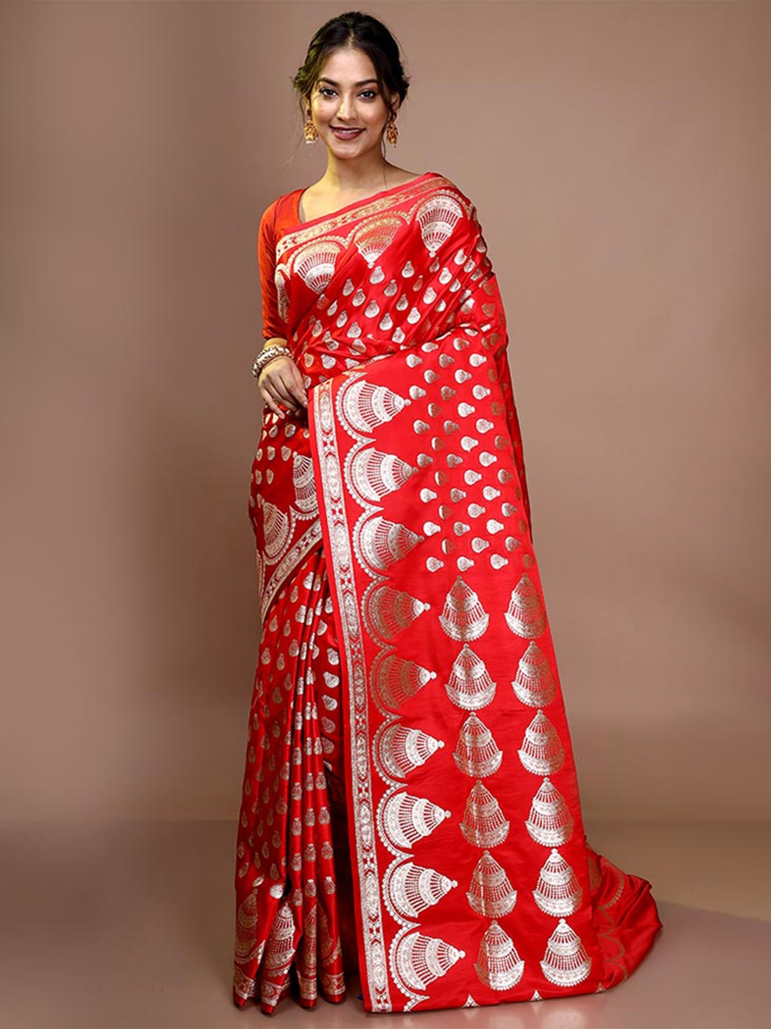 

AllSilks Ethnic Motif Zari Pure Silk Banarasi Saree With Blouse Piece, Red