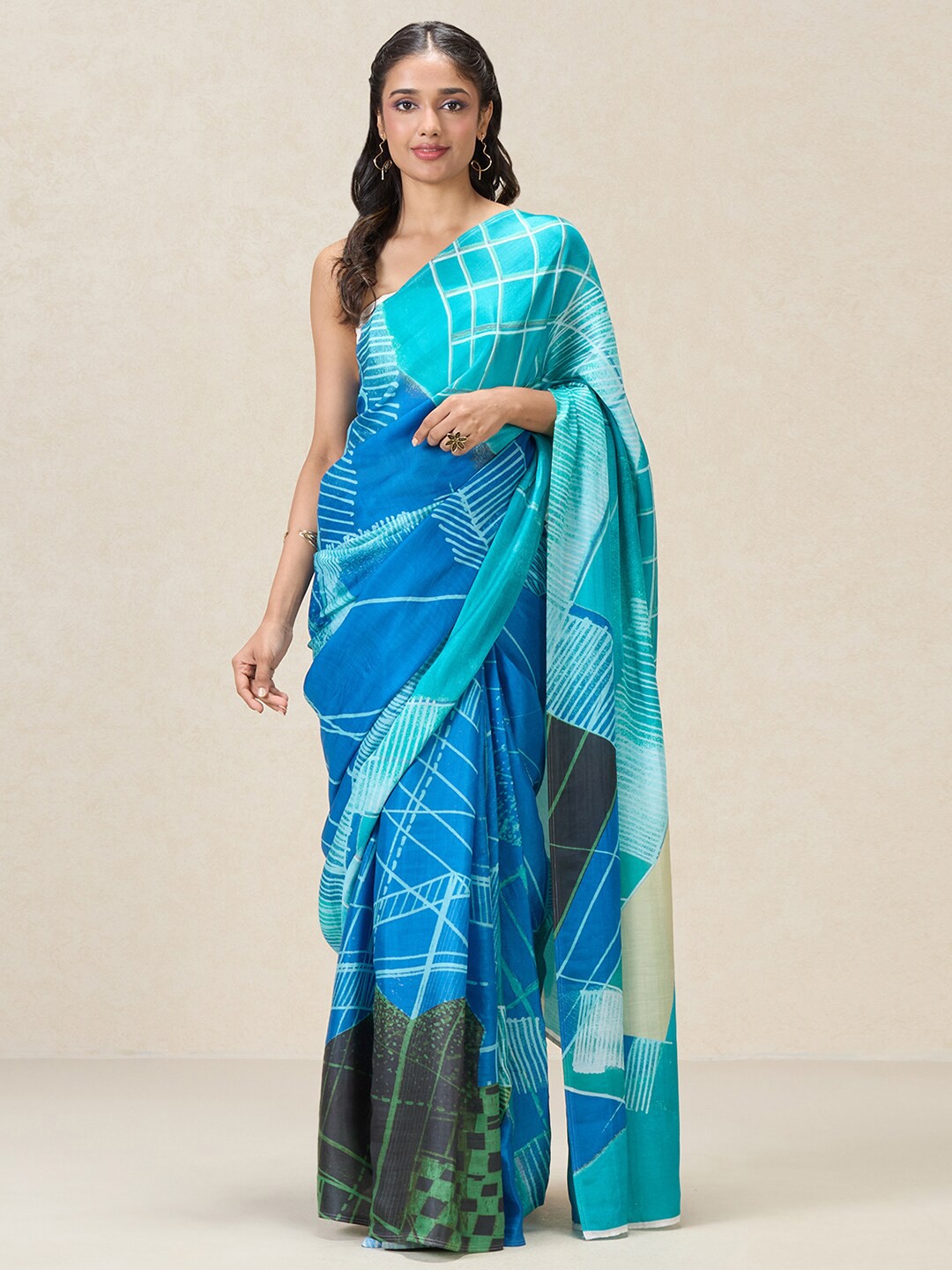

navyasa by liva Geometric Printed Liva Saree, Blue