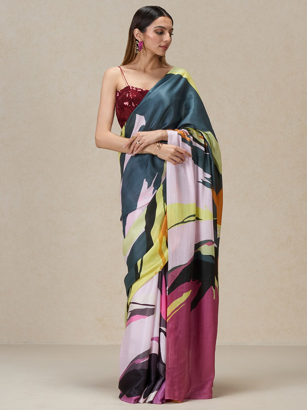

navyasa by liva Abstract Printed Liva Saree, Pink