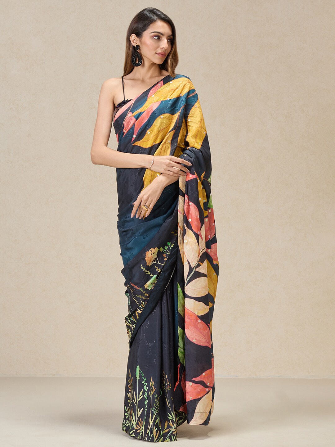 

navyasa by liva Floral Printed Liva Saree, Blue