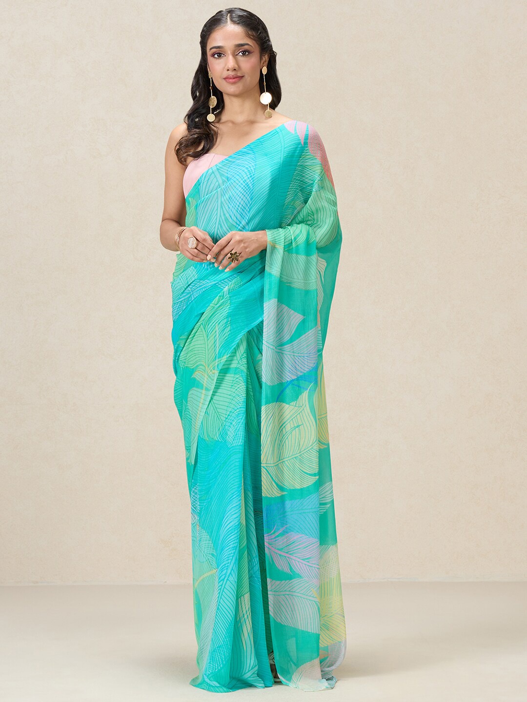 

navyasa by liva Floral Printed Liva Saree, Green