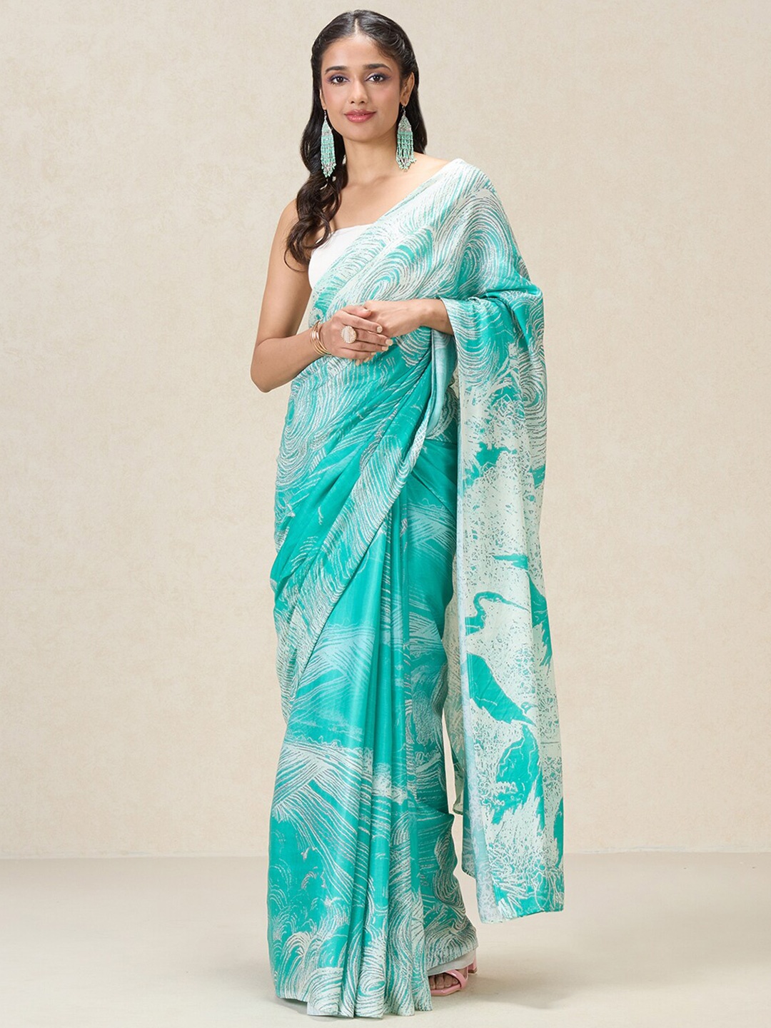 

navyasa by liva Abstract Printed Liva Saree, Green