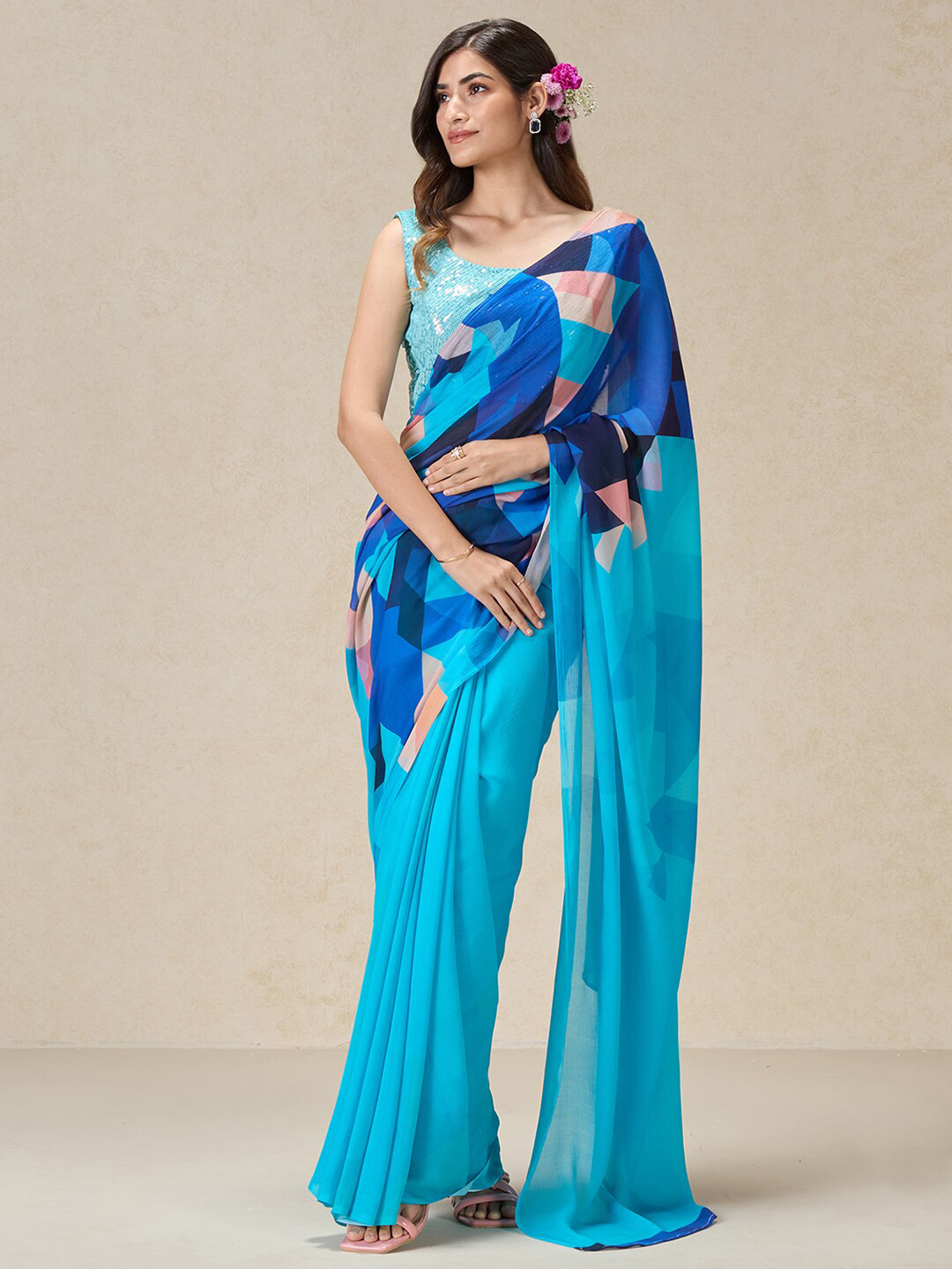

navyasa by liva Geometric Printed Liva Saree, Blue