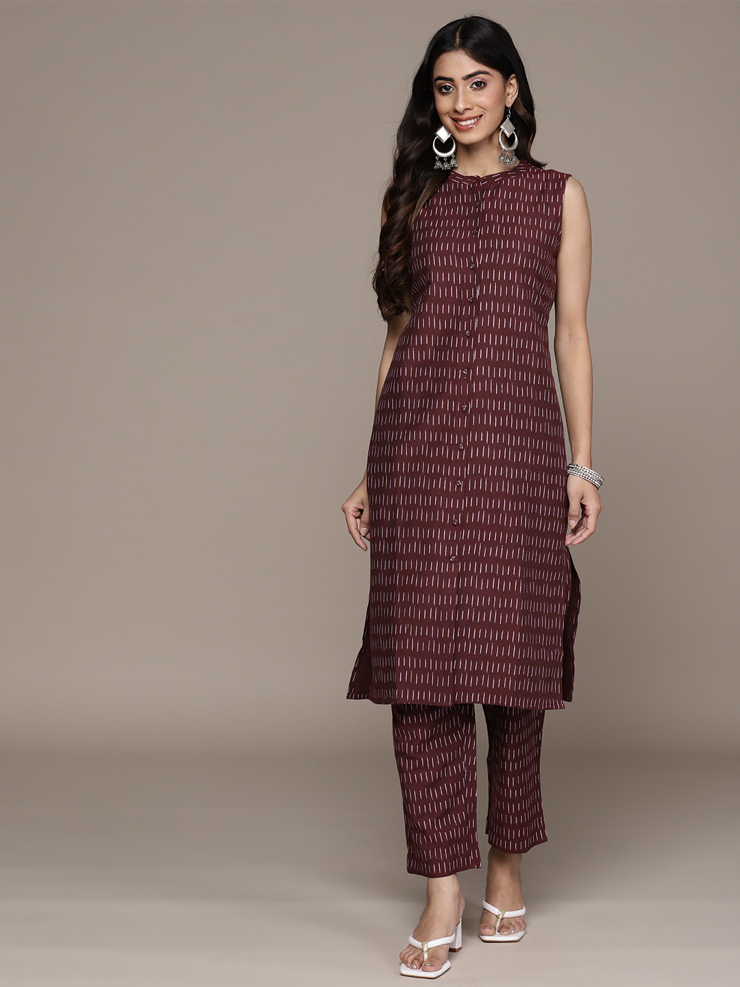 

Anubhutee Women Cotton Printed Kurta with Trousers, Maroon