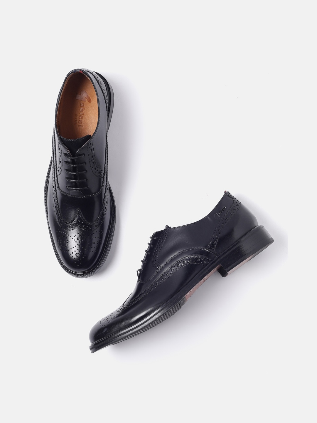 

GABICCI Men Textured Leather Formal Brogues, Black