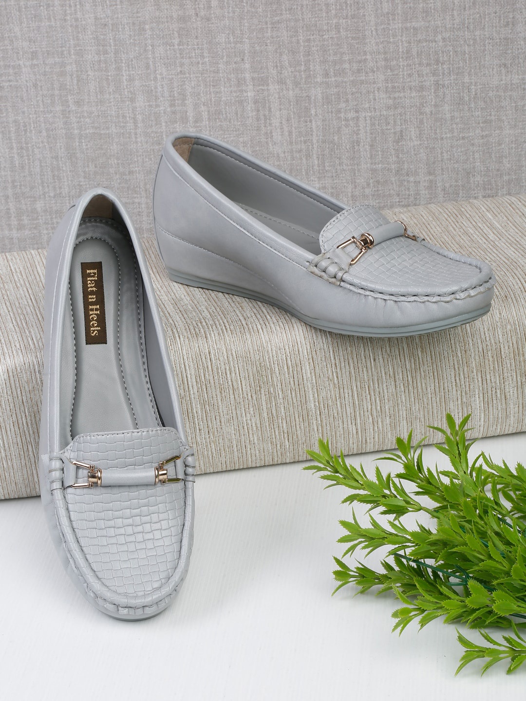 

Flat n Heels Women Textured Heeled Loafers, Grey