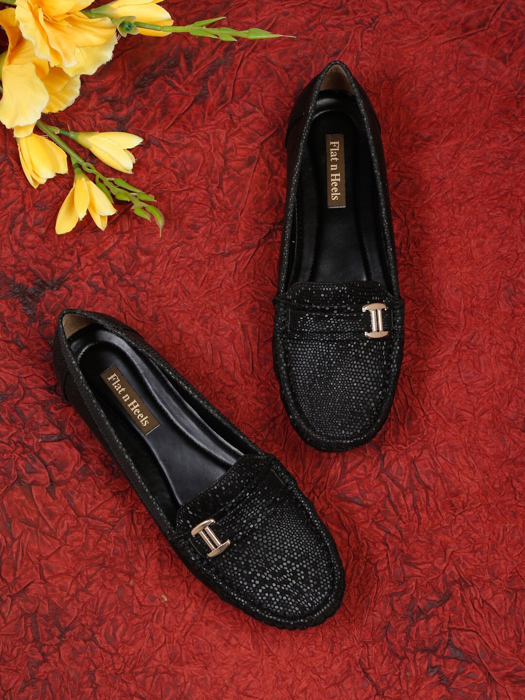 

Flat n Heels Women Textured Loafers, Black