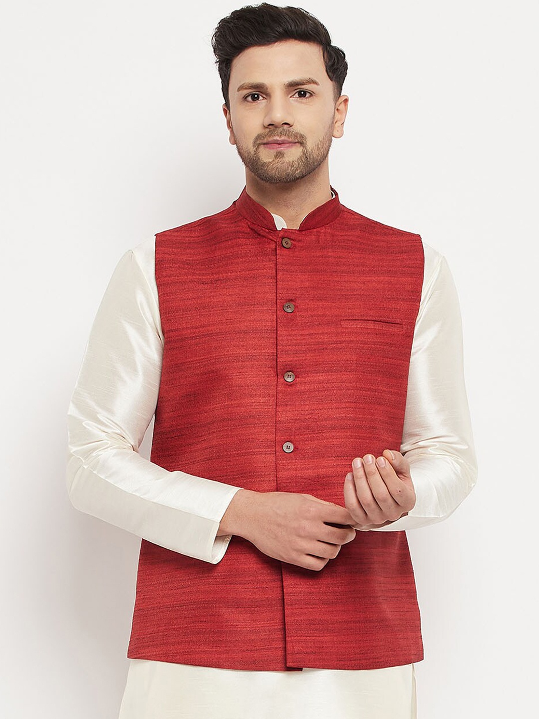 

VASTRAMAY Woven Design Mandarin Collar Sleeveless Nehru Jacket, Maroon