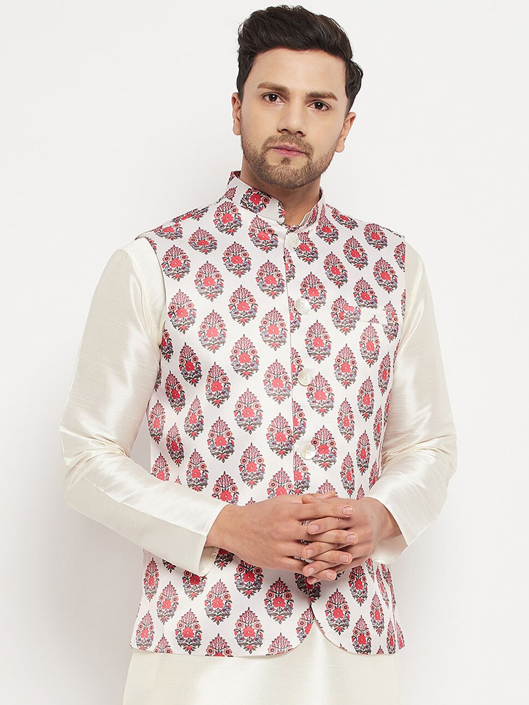 

VASTRAMAY Woven Design Mandarin Collar Sleeveless Nehru Jacket, Cream