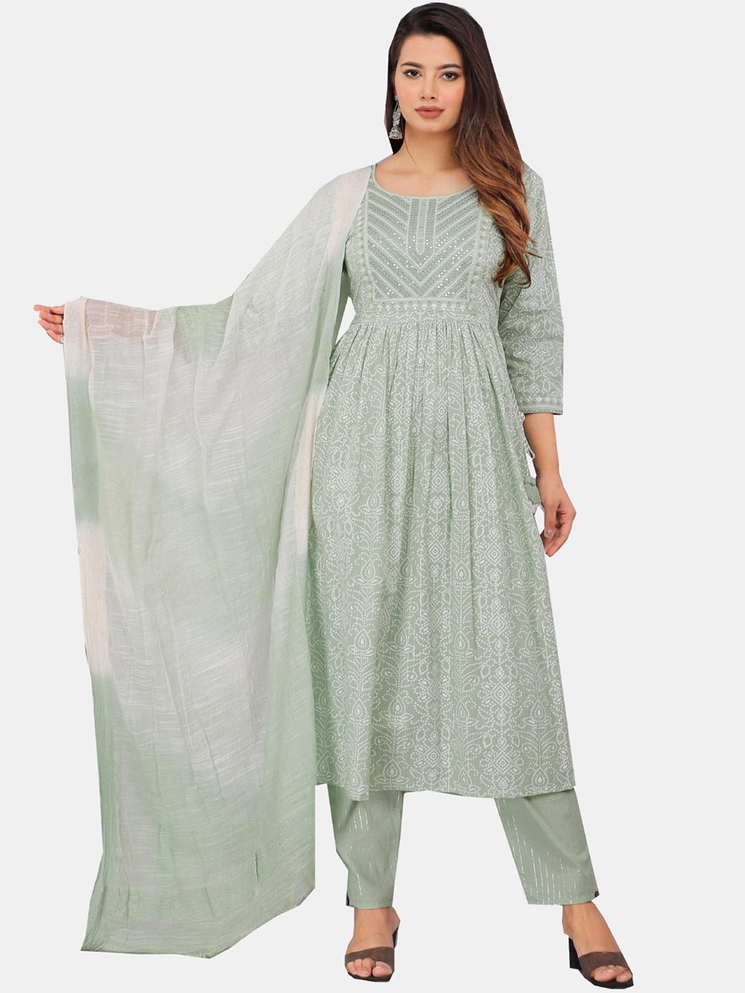 

HIGHLIGHT FASHION EXPORT Bandhani Printed Sequinned Kurta with Trousers & With Dupatta, Green