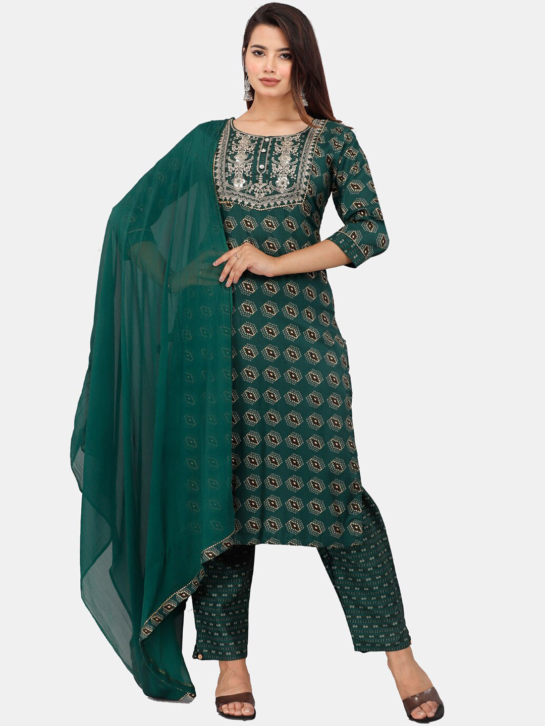 

HIGHLIGHT FASHION EXPORT Geometric Printed Sequinned Kurta with Trousers & With Dupatta, Green