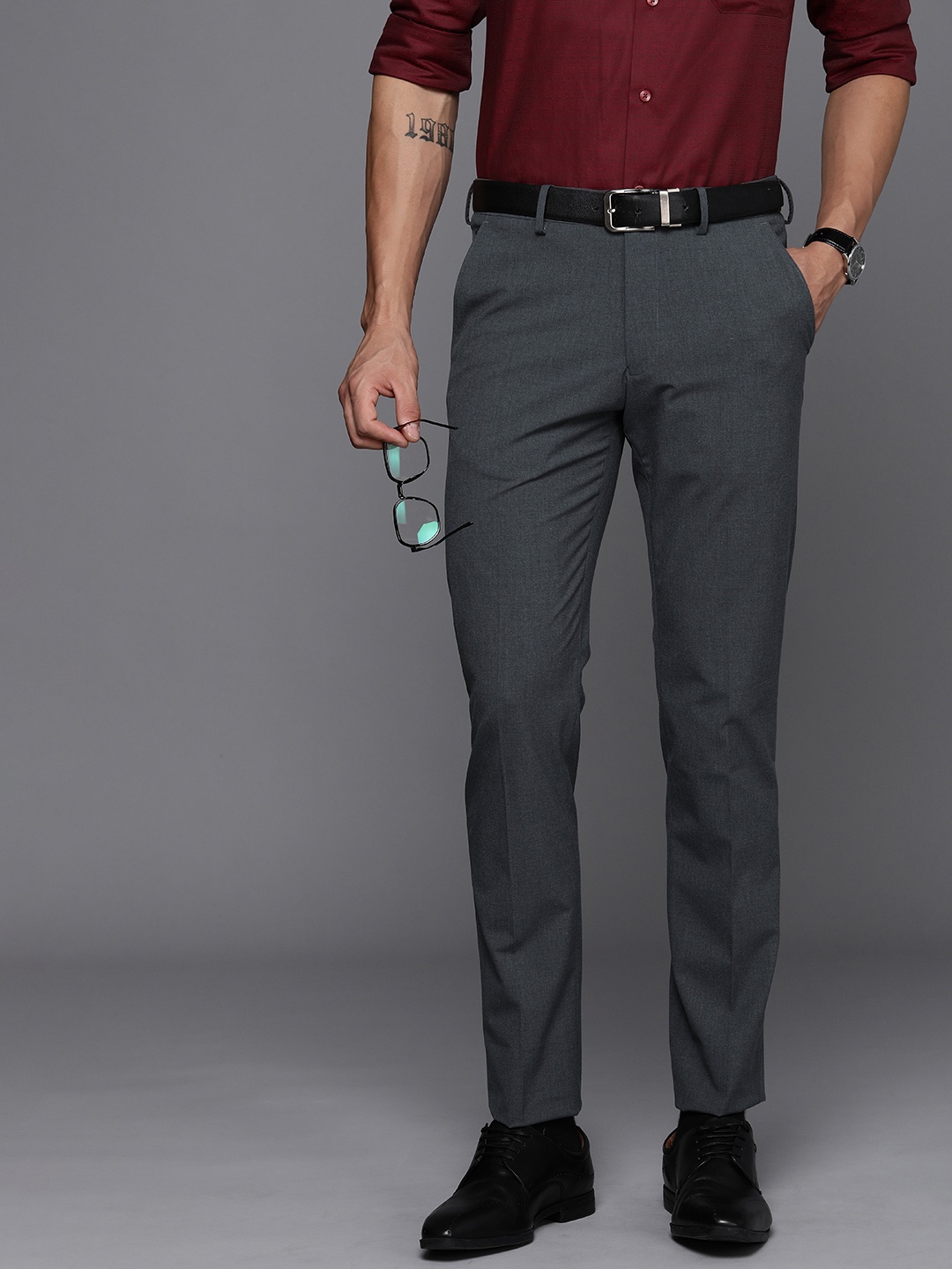 

Louis Philippe Men Super Slim Fit Trousers, Charcoal