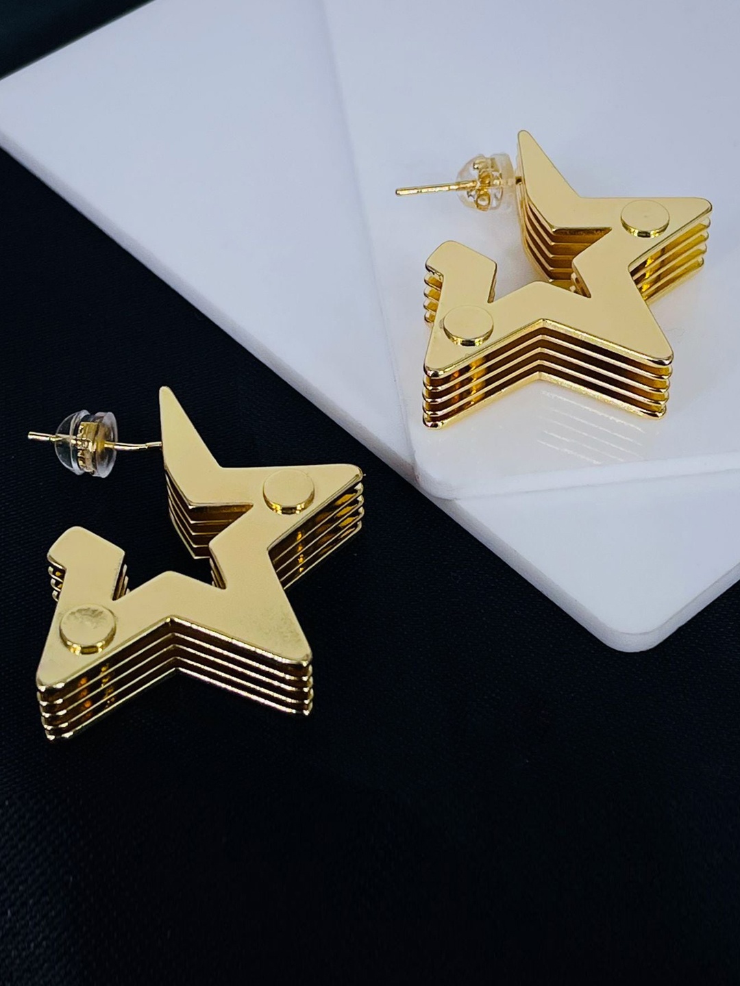 

ZIVOM Gold-Plated Star Shaped Studs Earrings