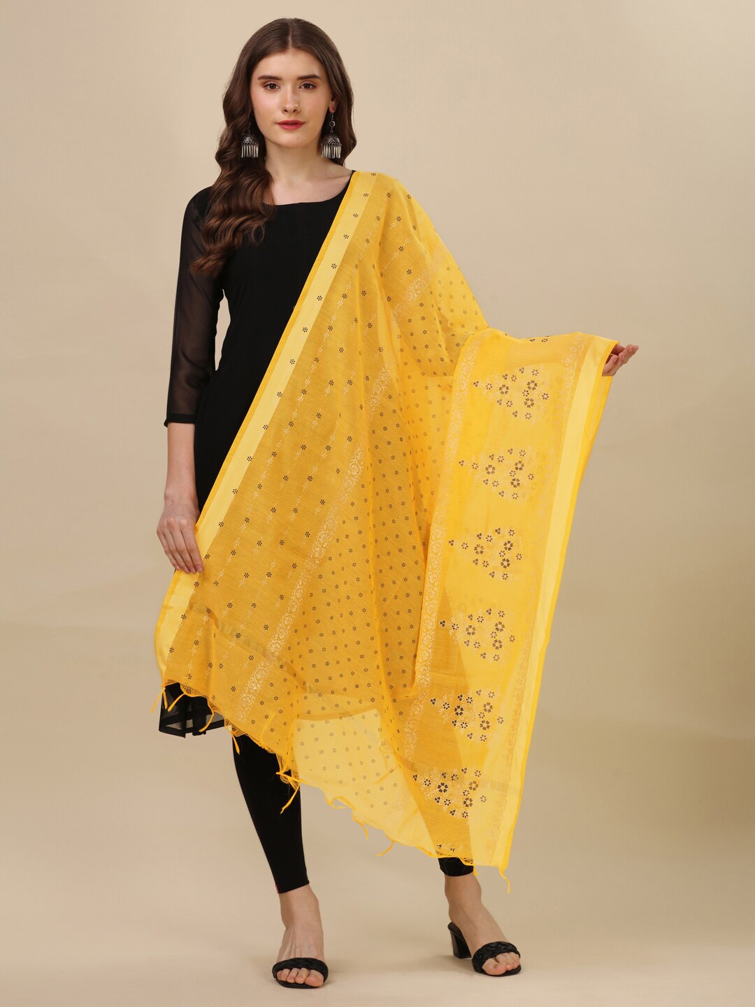 

Nimidiya Ethnic Motifs Printed Dupatta, Yellow