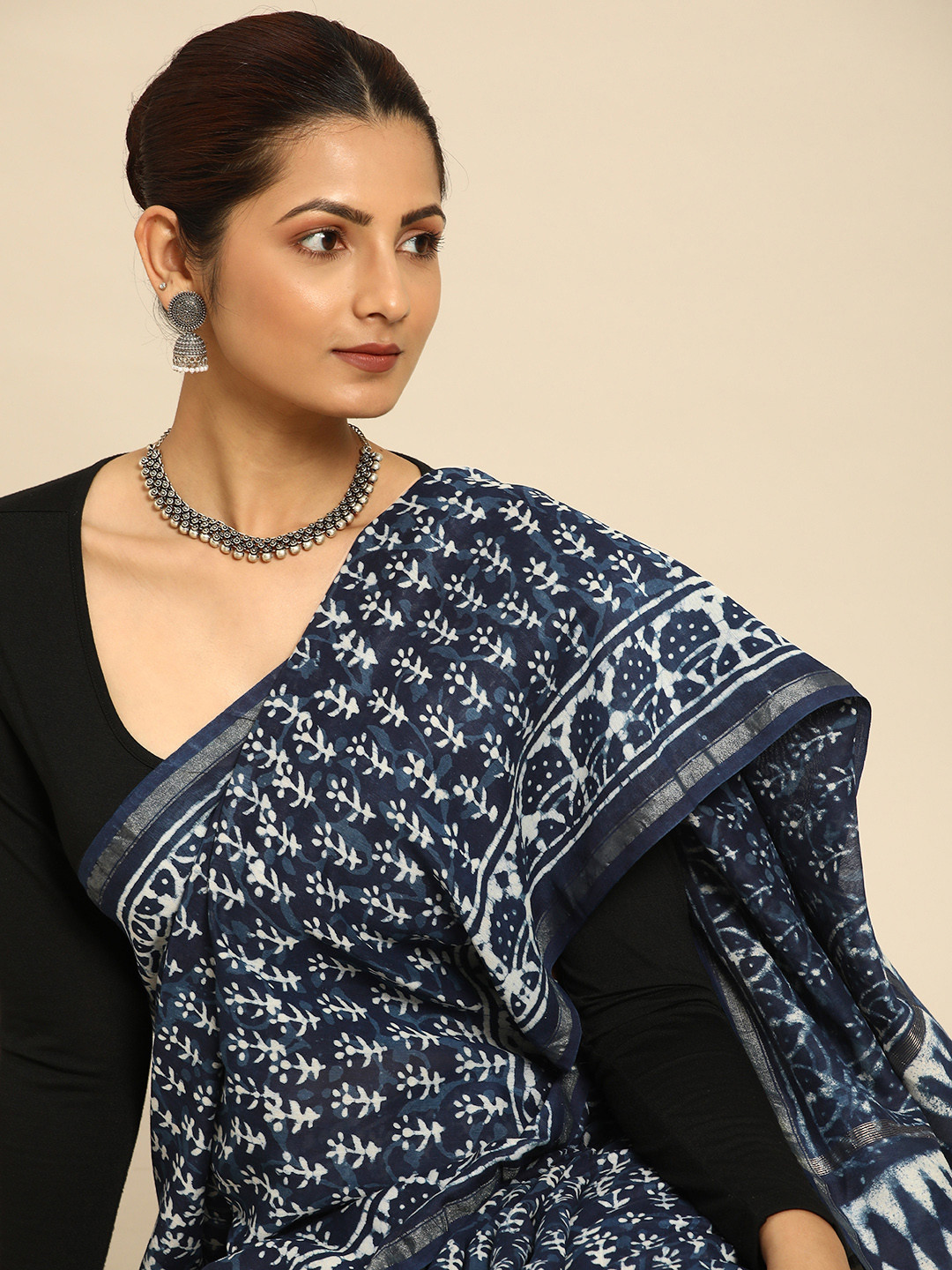 

Taavi Ethnic Motifs Silk Blend Block Print Saree, Blue