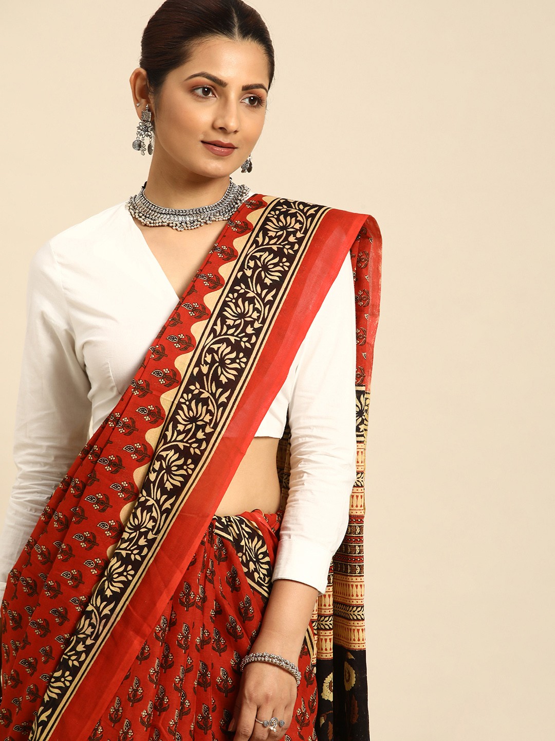 

Taavi Ethnic Motifs Pure Cotton Block Print Saree, Red