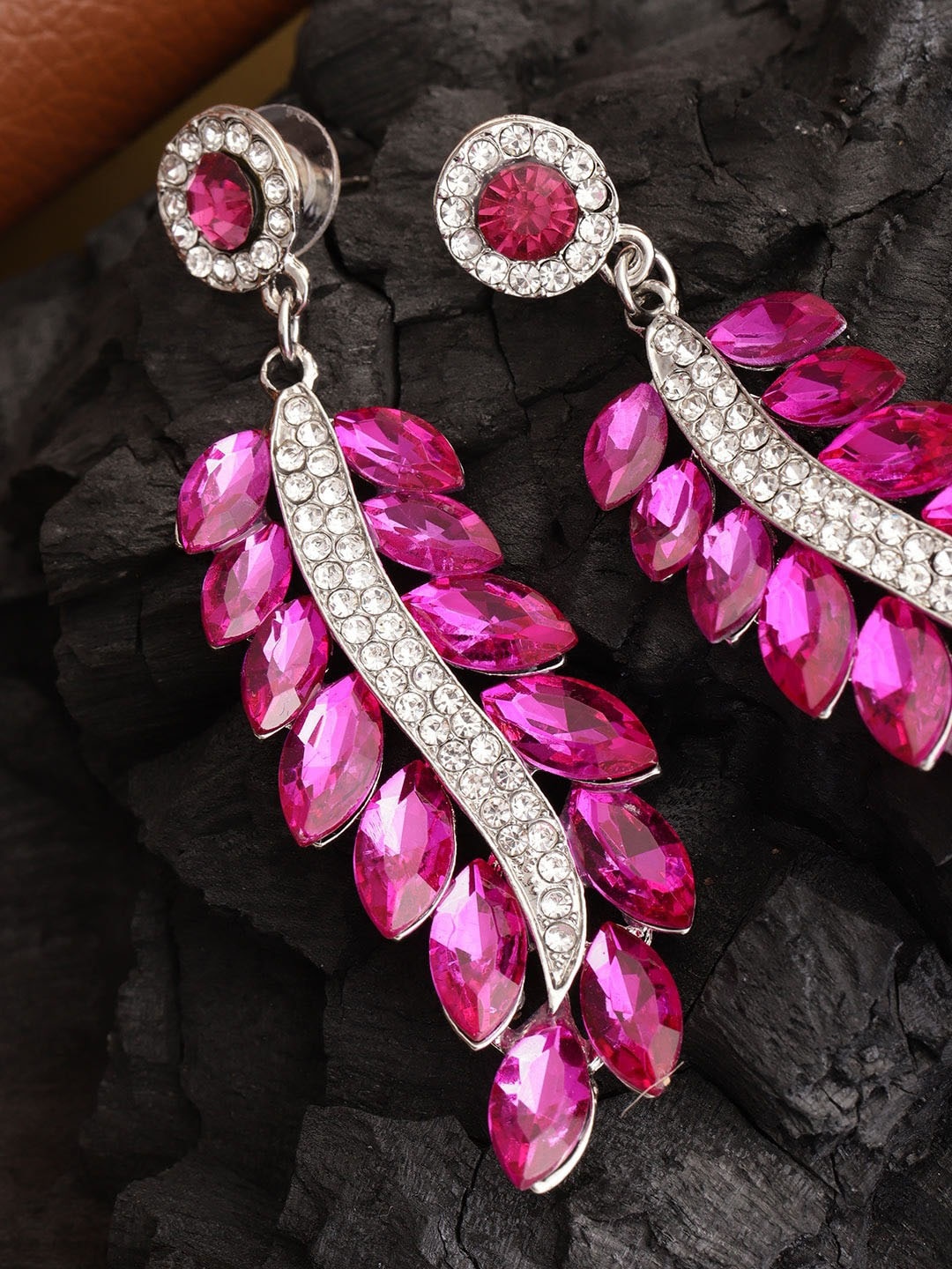 

DressBerry Silver-Plated & Pink Artificial Stones Contemporary Drop Earrings
