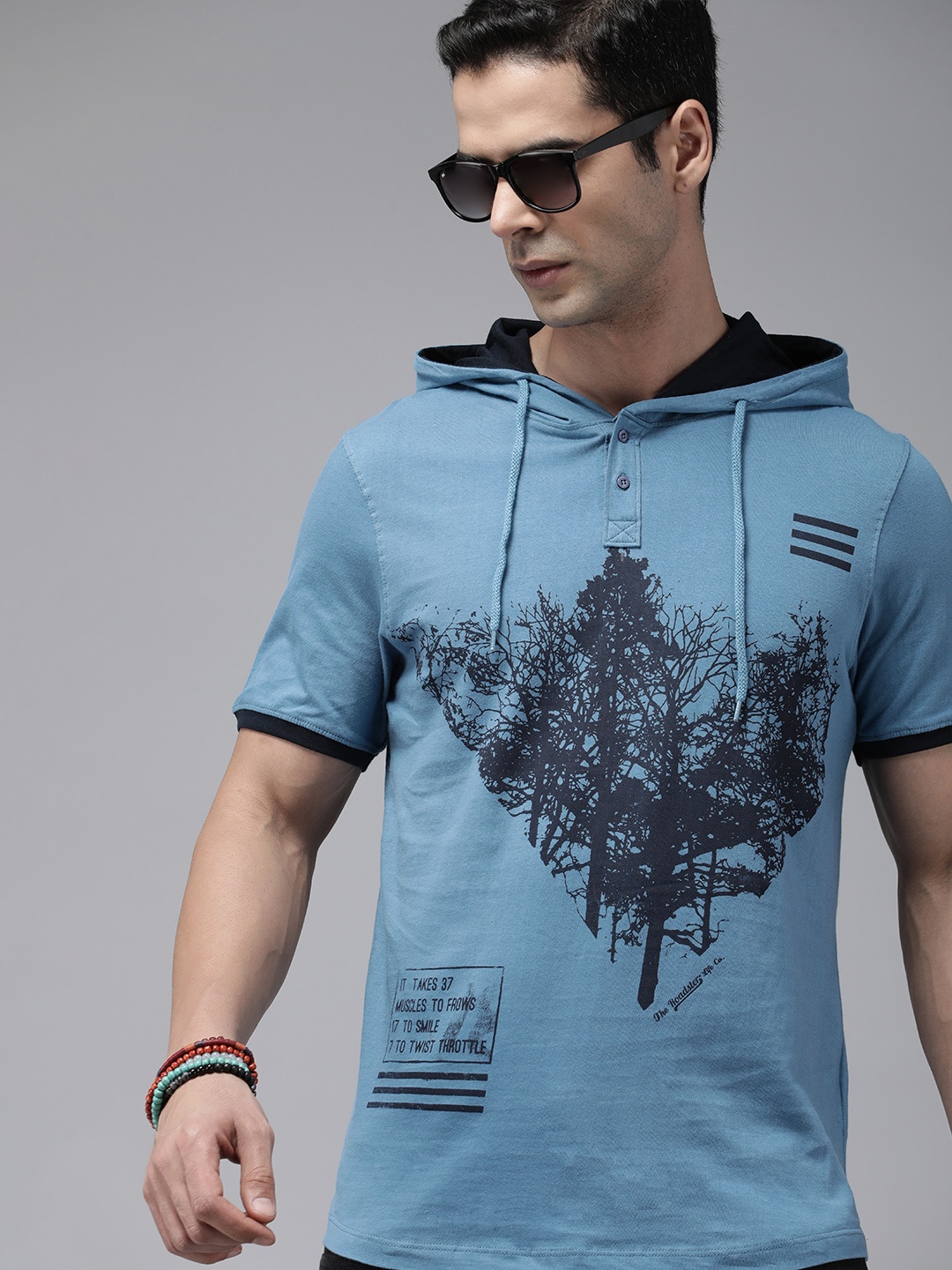

The Roadster Lifestyle Co. Men Pure Cotton Graphic Printed Hooded T-shirt, Blue