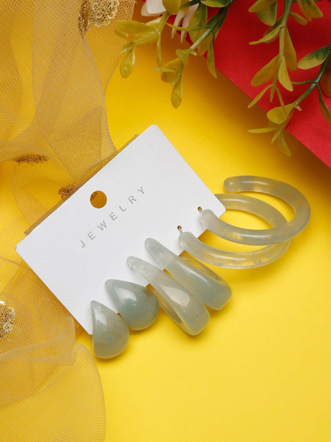 

DressBerry Set Of 3 Grey Contemporary Hoop Earrings