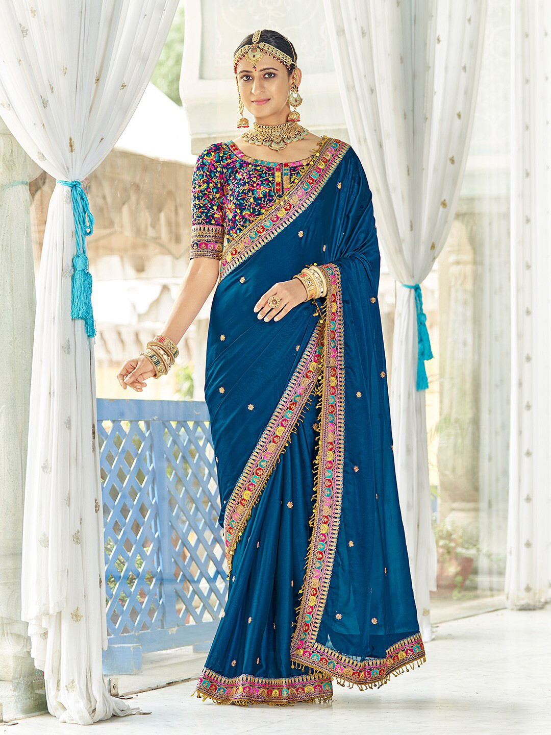 

Fusionic Ethnic Motifs Embroidered Saree, Navy blue