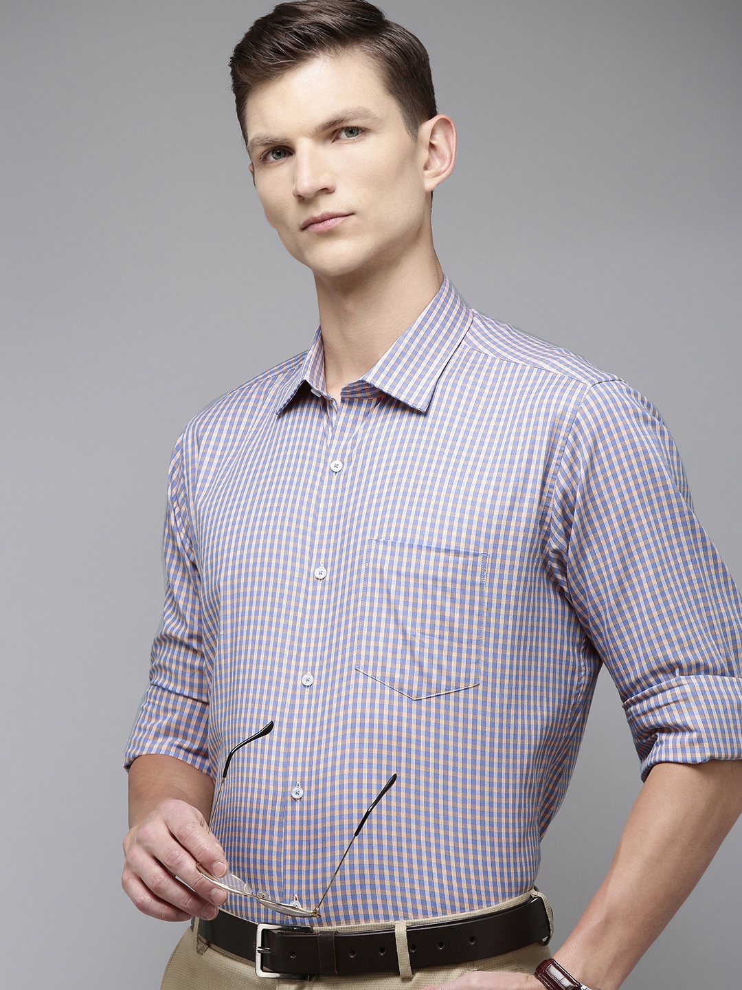 

Van Heusen Men Micro Checks Formal Shirt, Mauve