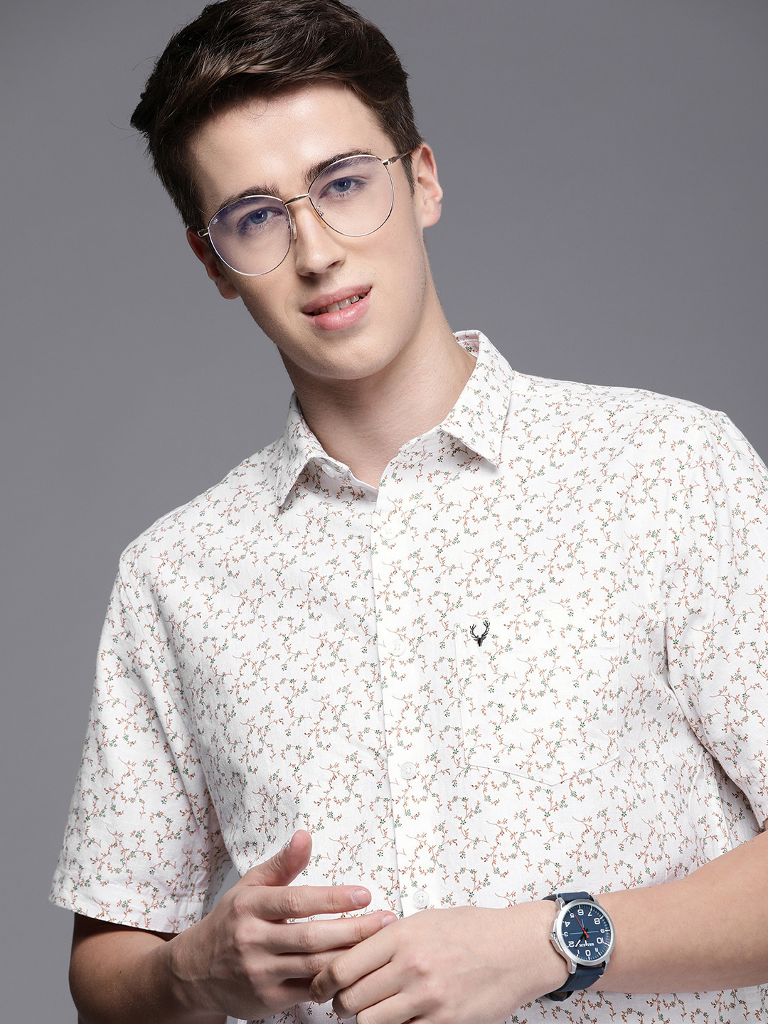 

Allen Solly Men Slim Fit Floral Opaque Printed Casual Shirt, White