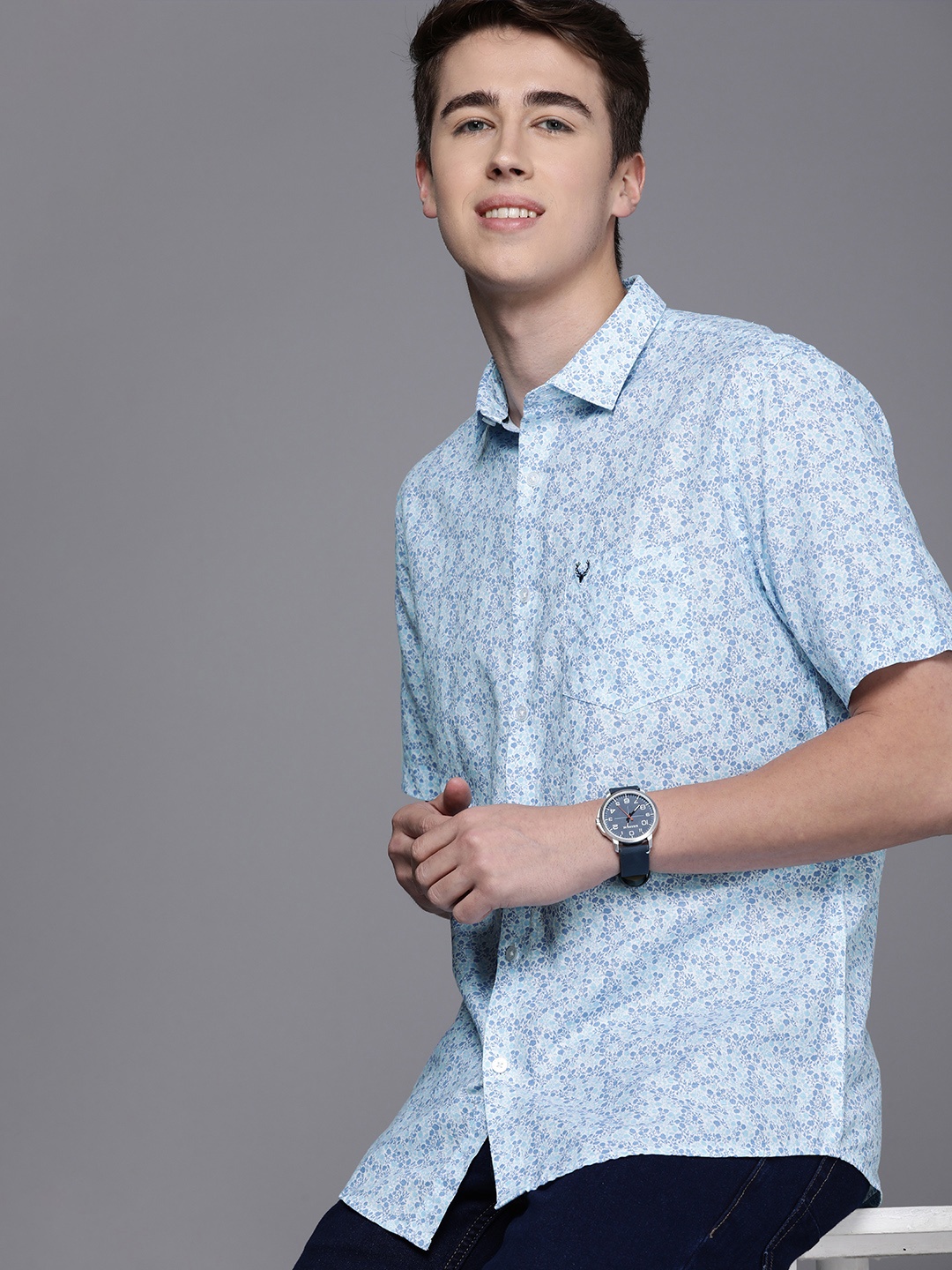 

Allen Solly Men Slim Fit Floral Opaque Printed Casual Shirt, Blue