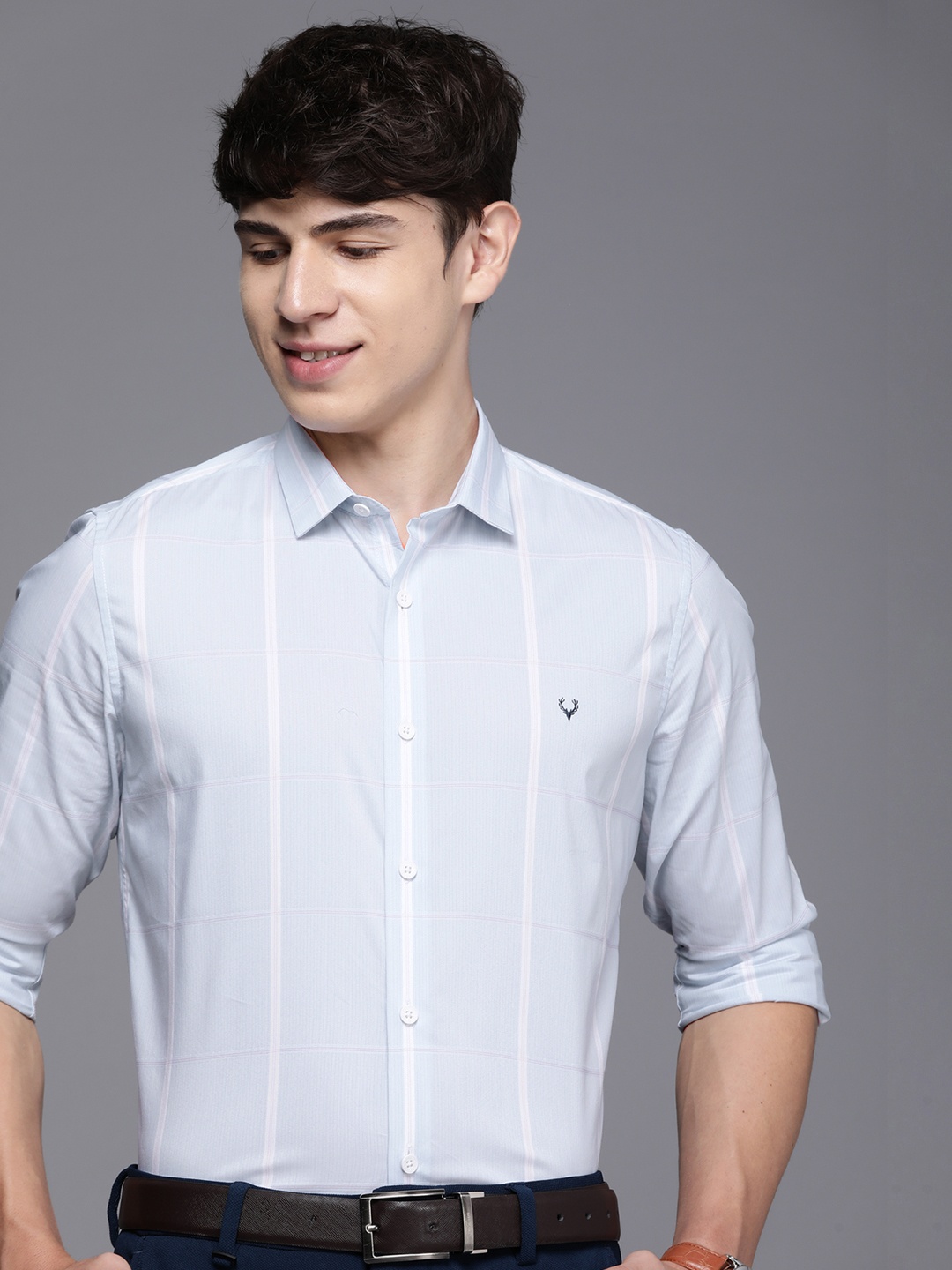 

Allen Solly Men Slim Fit Opaque Checked Casual Shirt, Blue