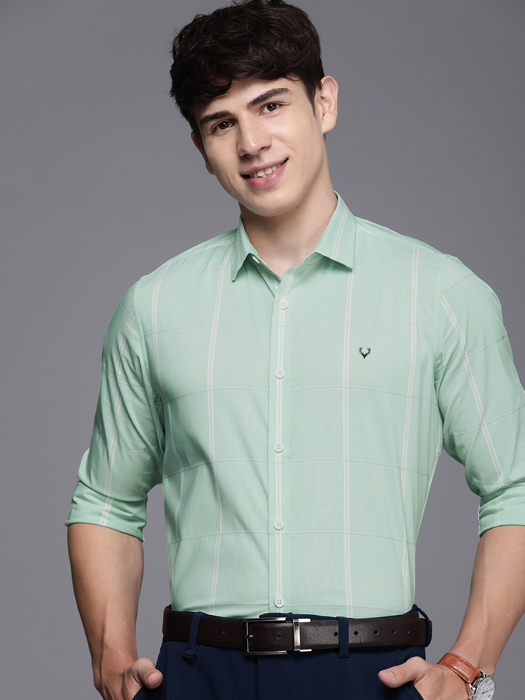

Allen Solly Men Slim Fit Opaque Checked Casual Shirt, Green