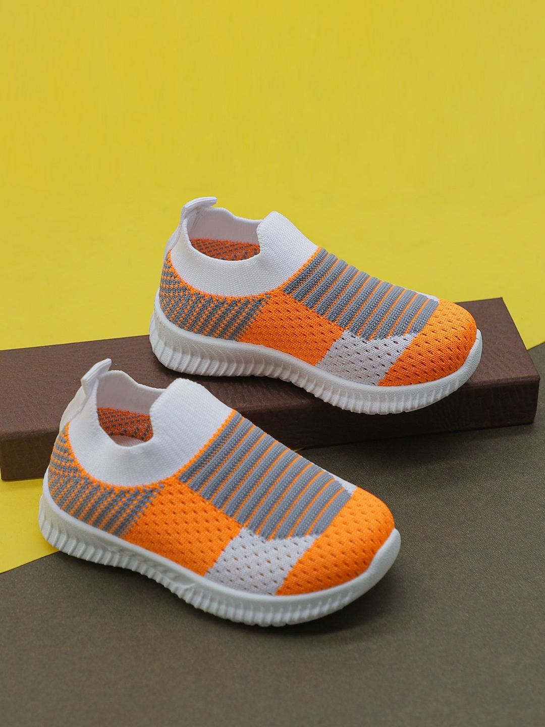 

FEETWELL SHOES Kids Woven Design Slip-On Sneakers, Orange