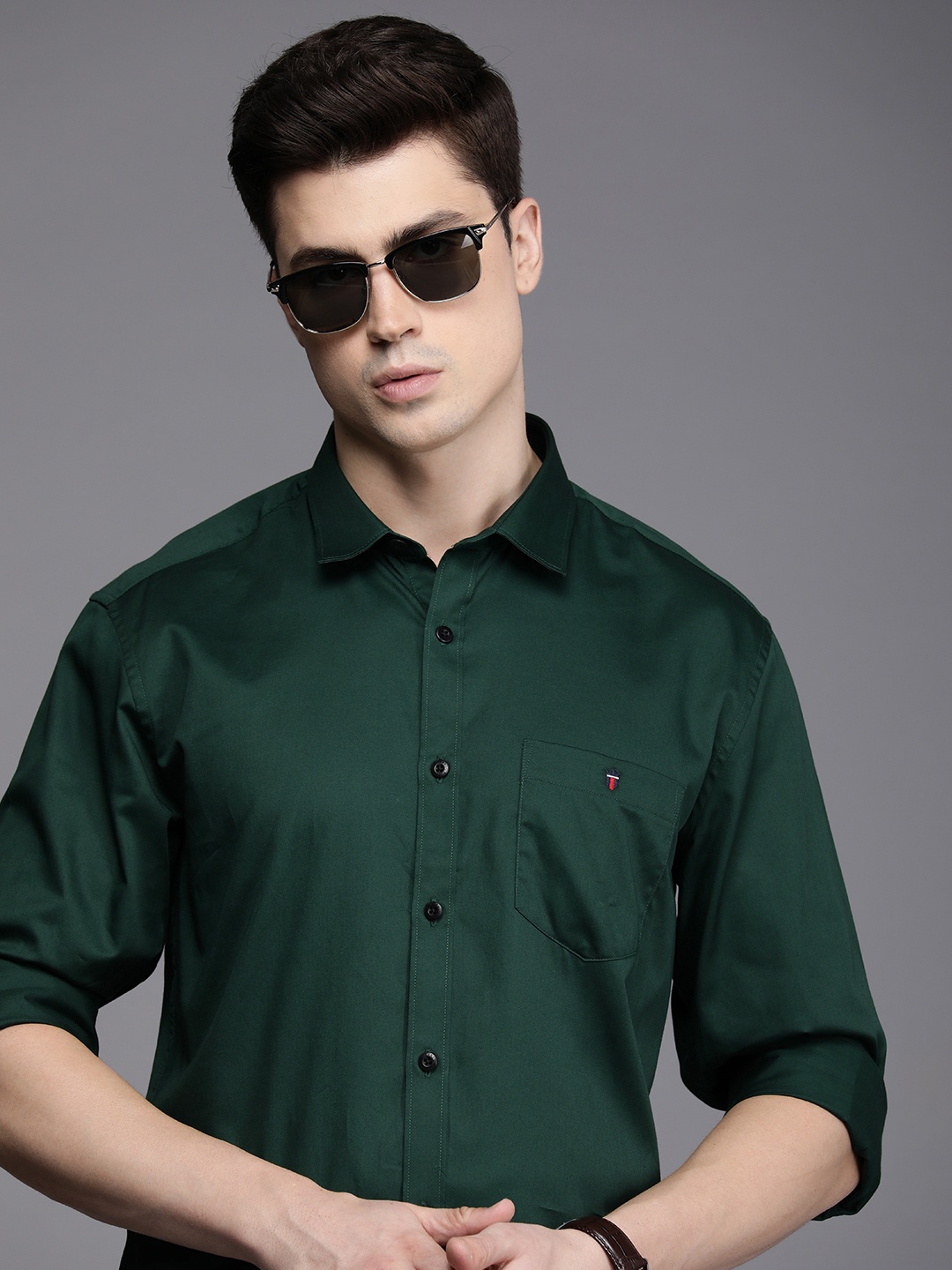 

Louis Philippe Jeans Men Slim Fit Opaque Pure Cotton Casual Shirt, Green