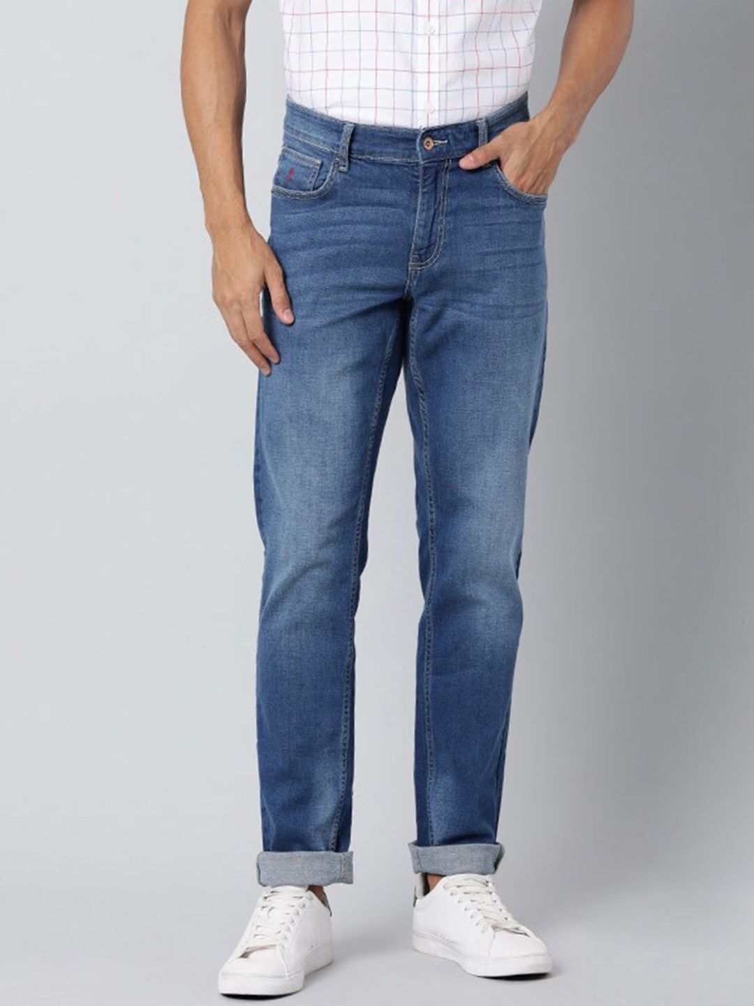 

Indian Terrain Men Brooklyn Slim Fit Clean Look Light Fade Jeans, Blue