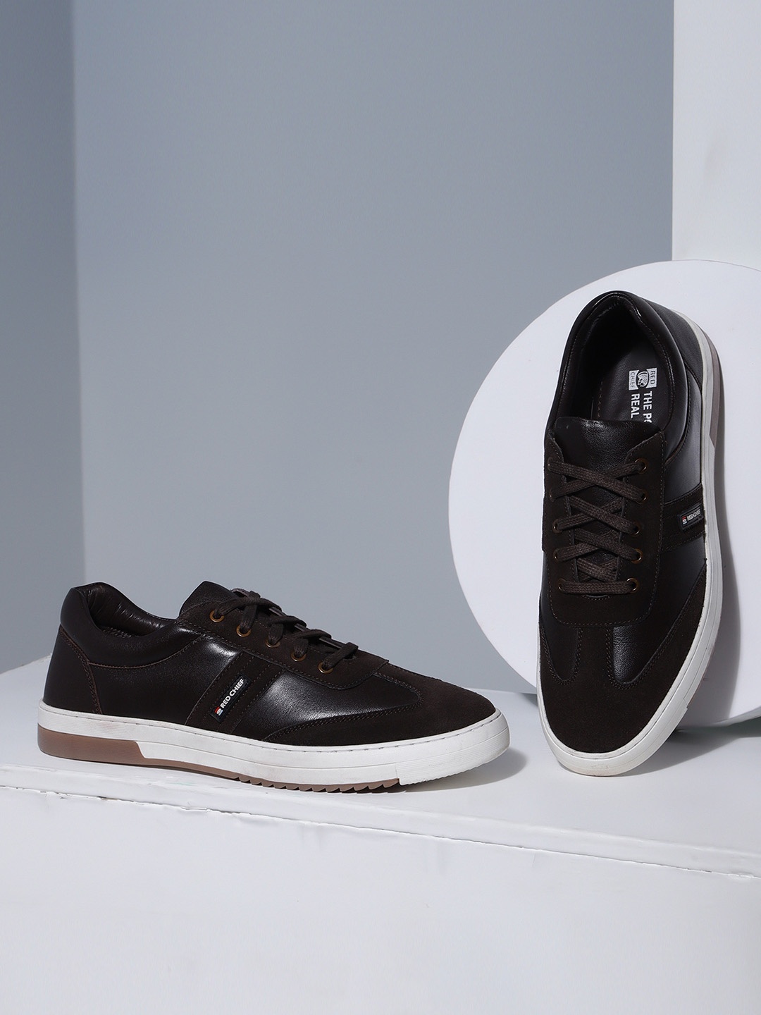 

Red Chief Men Memory Foam Leather Contrast Sole Sneakers, Brown