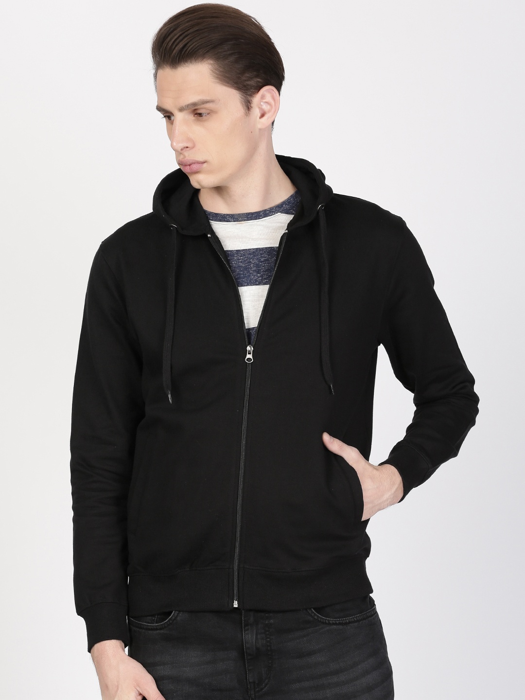 

ether Men Black Solid Sweatshirt