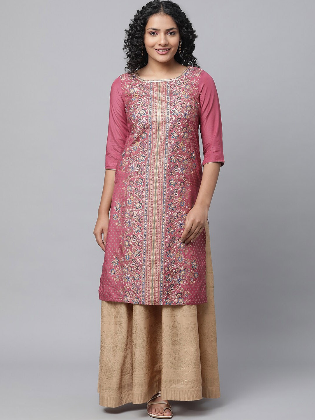 

AURELIA Floral Printed Sequinned Kurta With Skirt, Pink