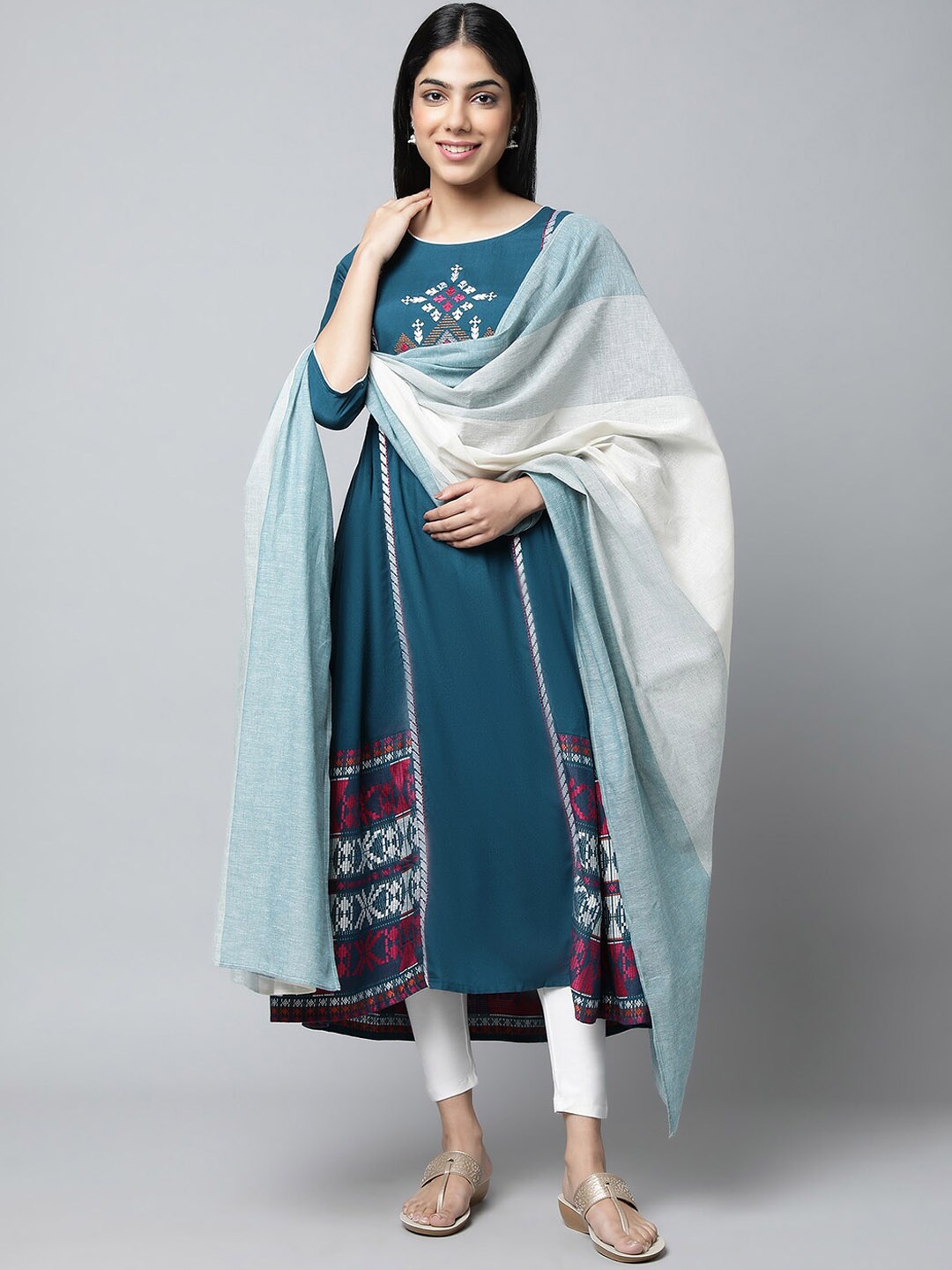 

AURELIA Embroidered A-LIne Kurta With Legging & Dupatta, Green