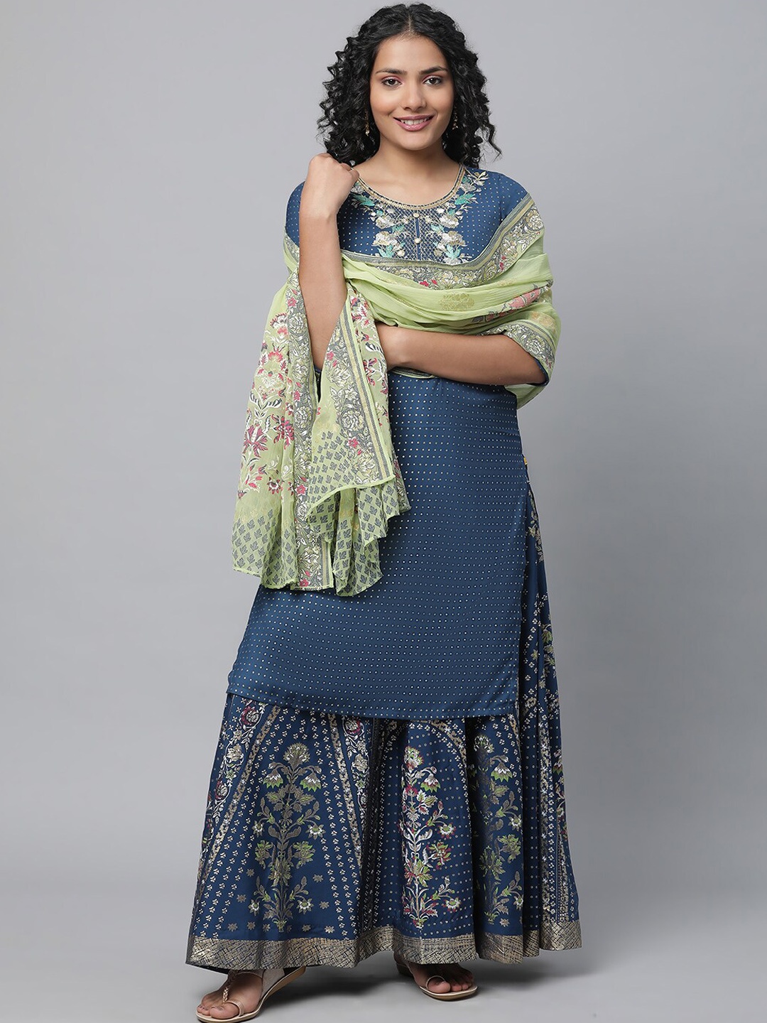 

AURELIA Floral Embroidered Sequinned Kurta With Skirt & Dupatta, Navy blue