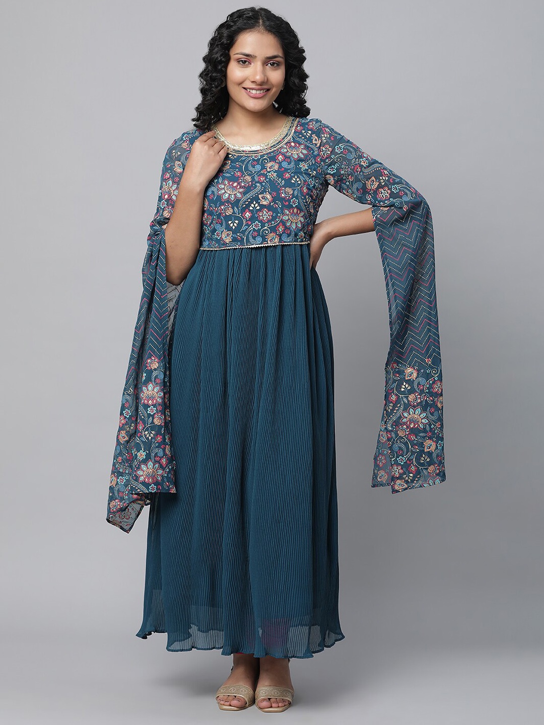 

AURELIA Floral Printed Sequined Kurta With Leggings, Navy blue