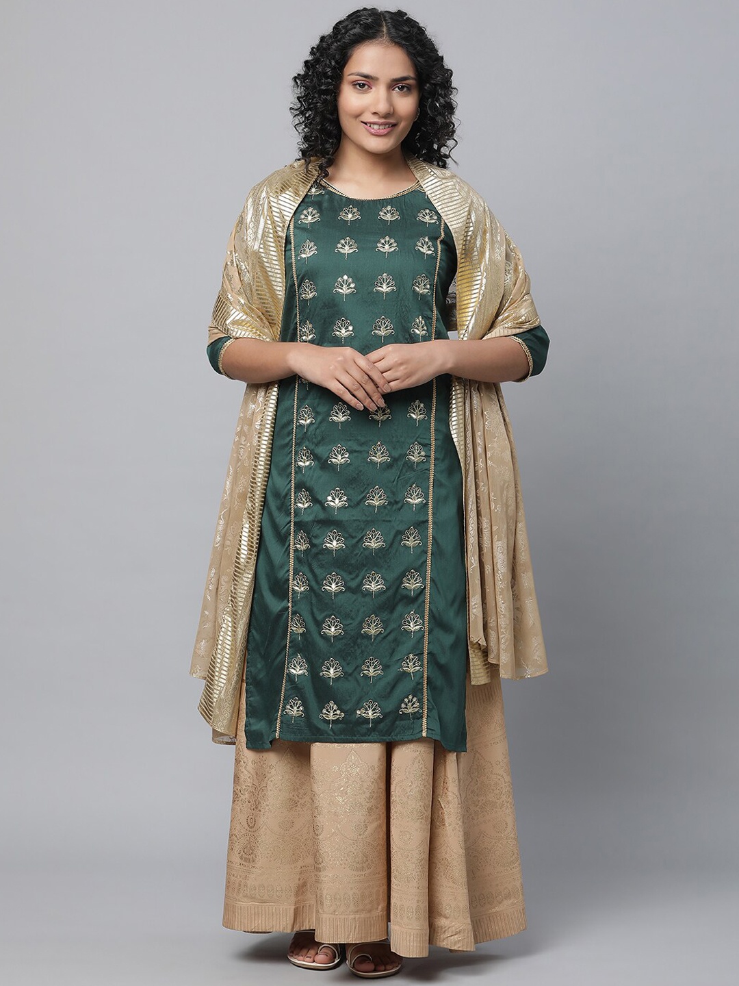 

AURELIA Ethnic Motifs Embroidered Zari Sequined Panelled Kurta with Skirt & Dupatta, Green