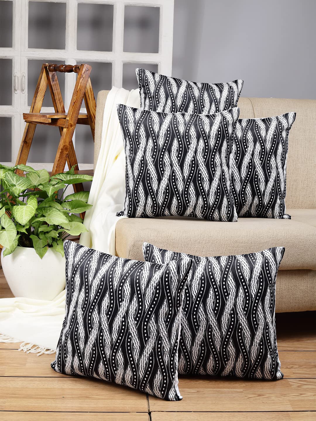 

Stylespace by Isha Black & White 5-Pieces Geometric Velvet Square Cushion Covers