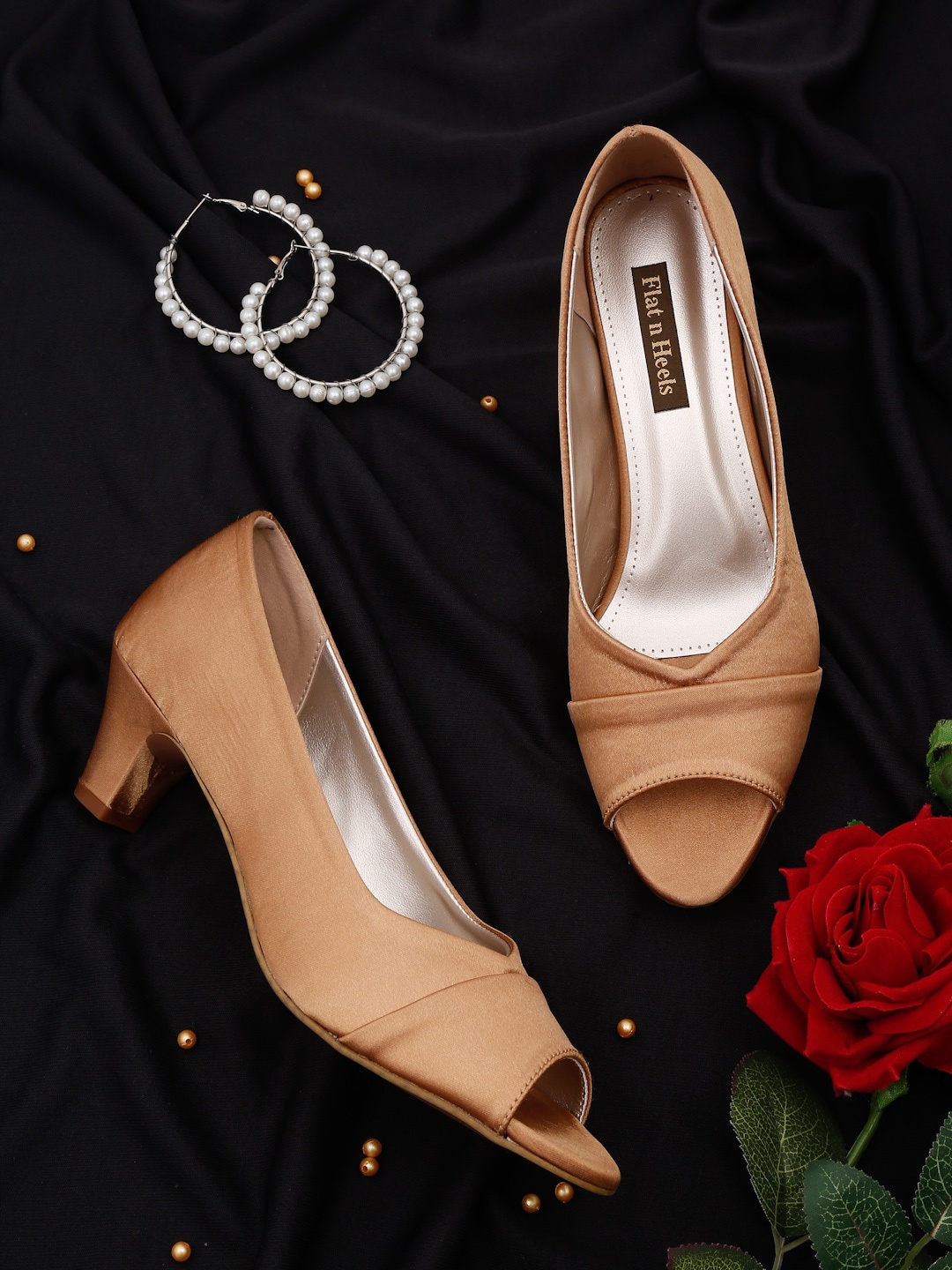 

Flat n Heels Textured Block Peep Toes, Gold