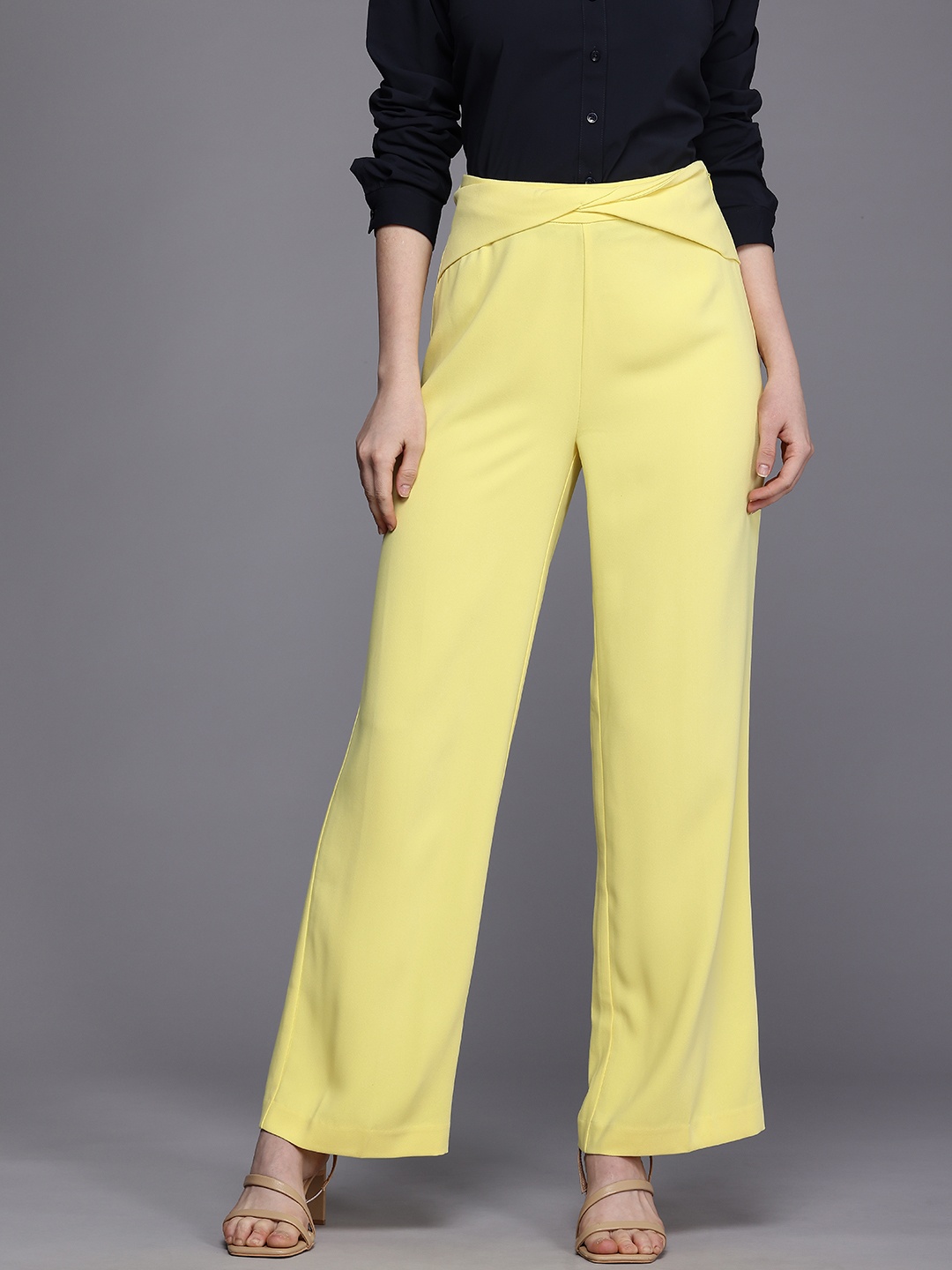 

Allen Solly Woman Solid Parallel Trousers, Yellow