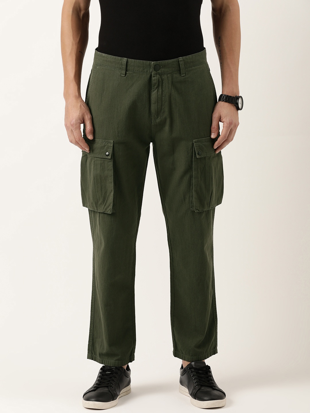 

Bene Kleed Men Relaxed Fit Mid Rise Cotton Cargos Trousers, Olive