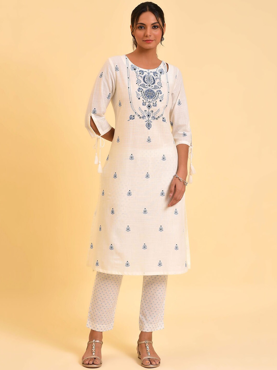 

W Floral Print Cotton Kurta With Slim Pant, White