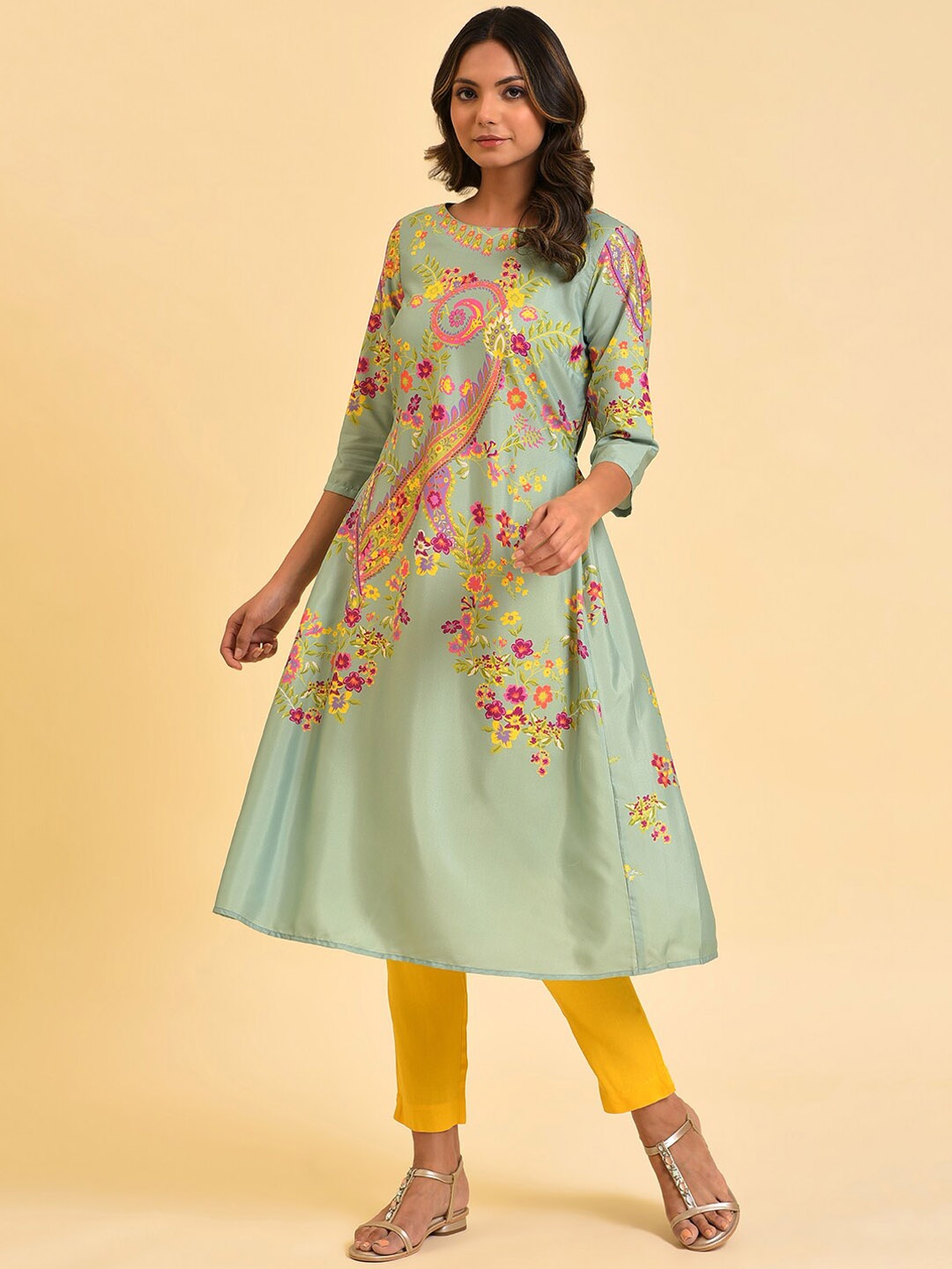 W Blue & Pink Floral Printed Flared Sleeves Thread Work Kurta, Green