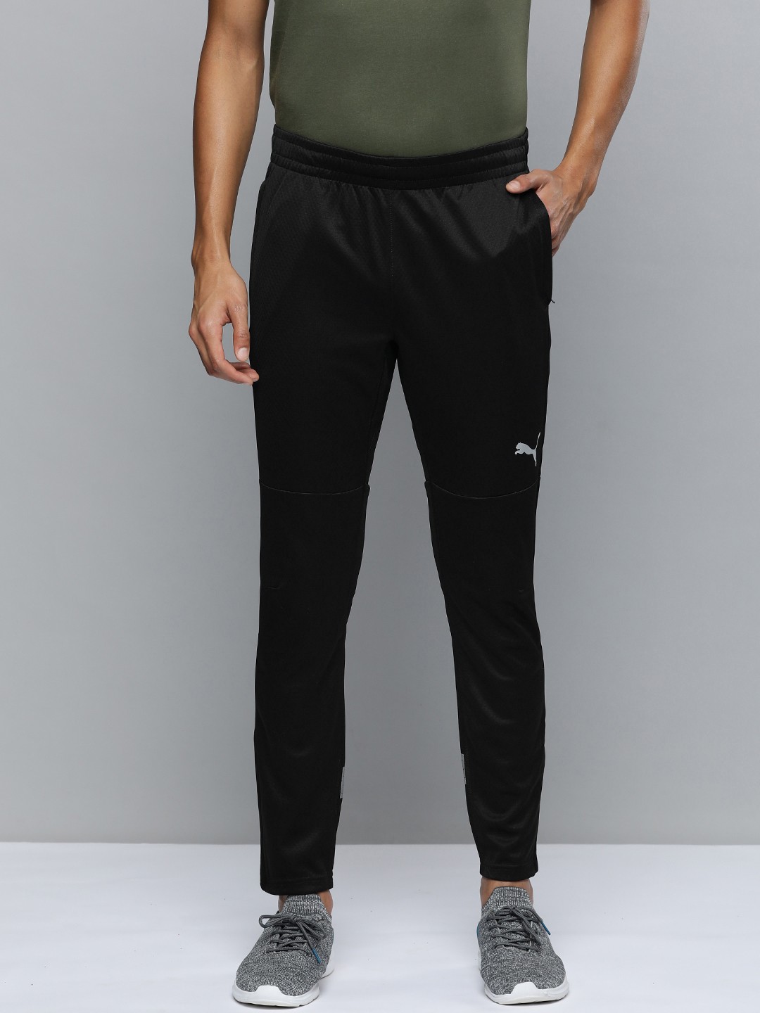 

Puma Men TeamFINAL Training Dry Cell Slim Fit Track Pants, Black