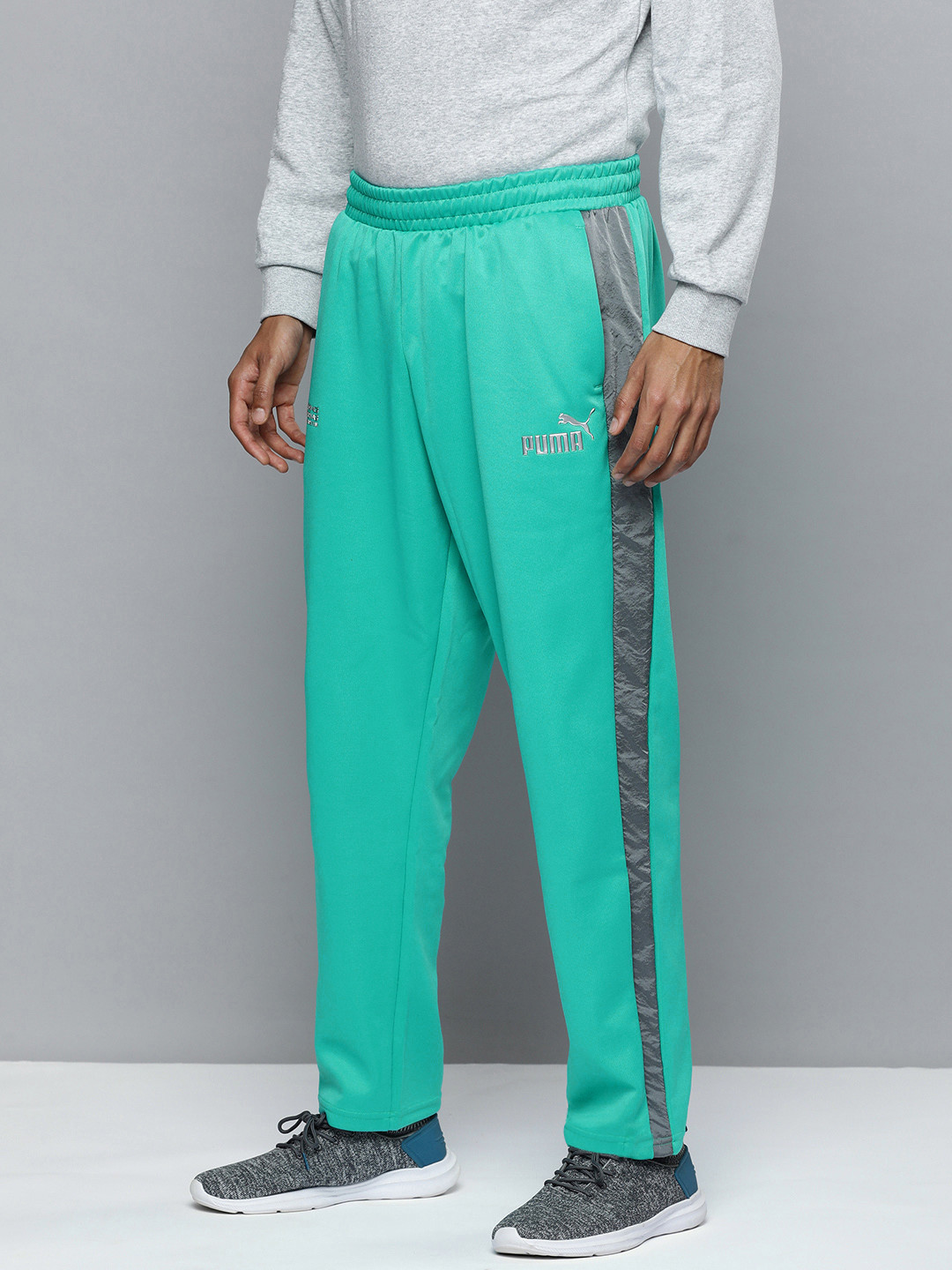 

PUMA Motorsport Men Regular Fit Mid-Rise Mercedes AMG Petronas MT7 Monochrome Track Pants, Sea green