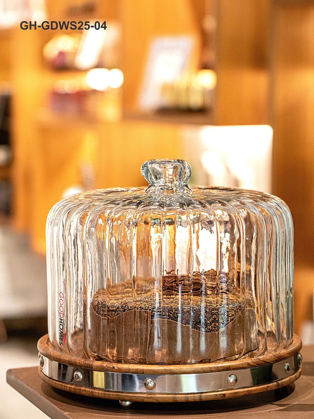 

GOODHOMES Transparent Glass Dome With Wooden Cake Stand