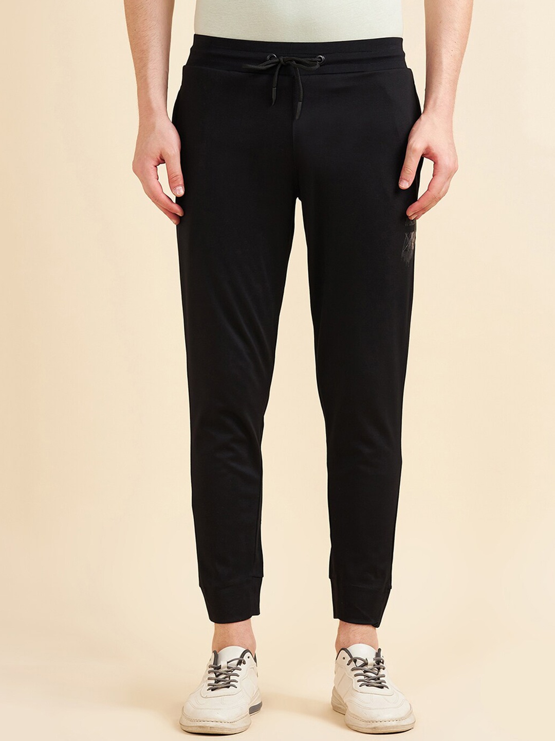 

Sweet Dreams Men Mid-Rise Dry-Fit Casual Joggers, Black