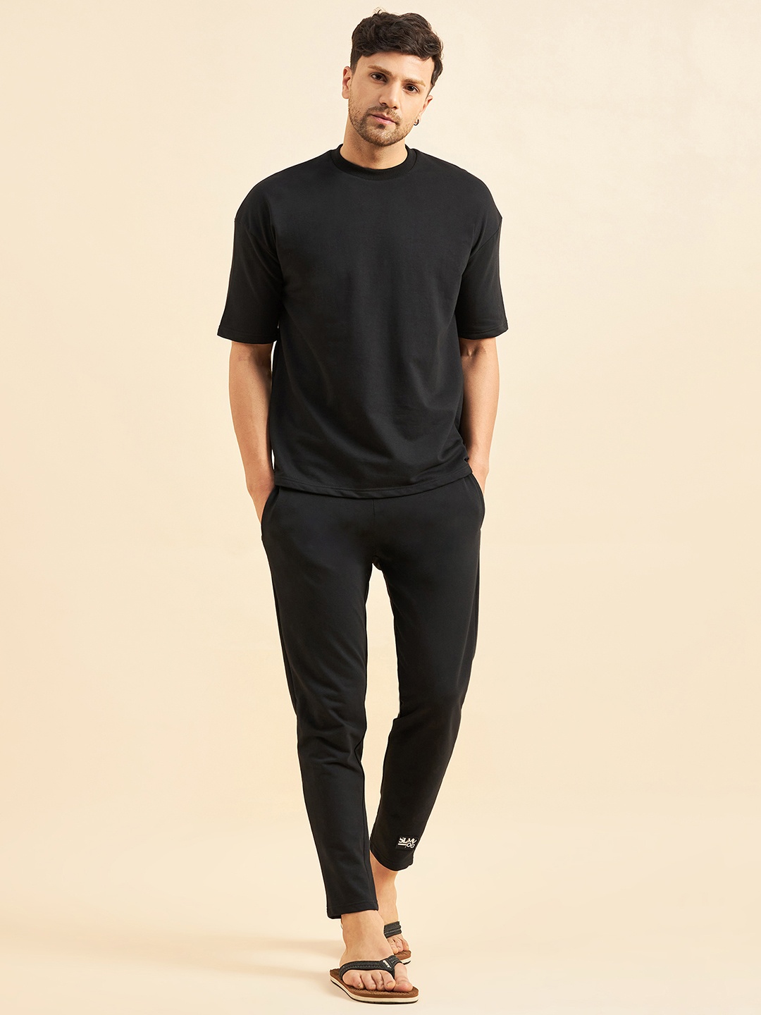 

Sweet Dreams Black Round Neck Night Suit